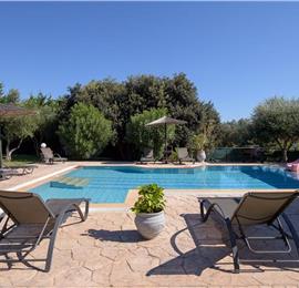 4 bedroom villa with pool, Chalikounas, sleeps 8
